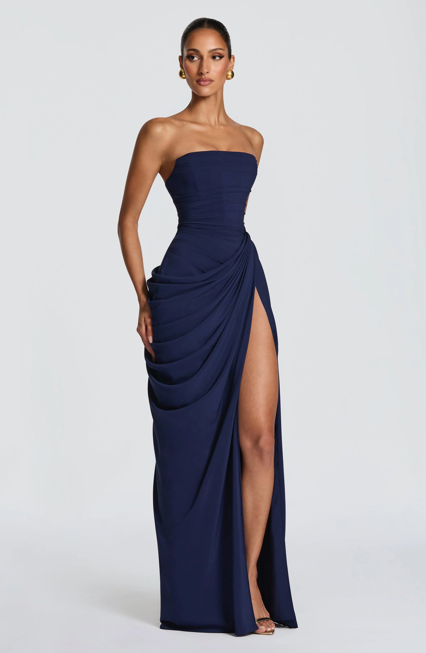 Nelly-Strapless gown